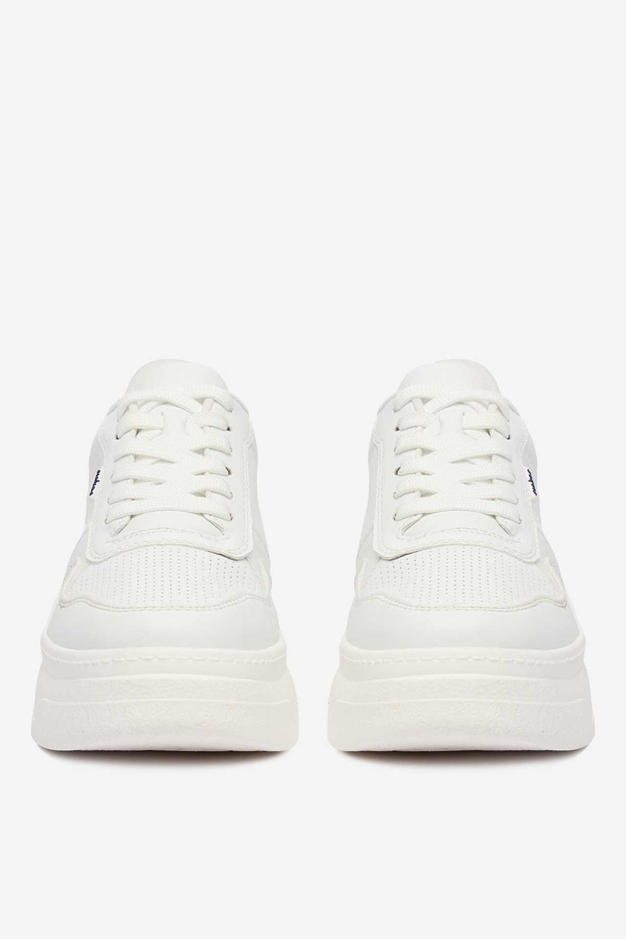 Sneakersy Bílá
