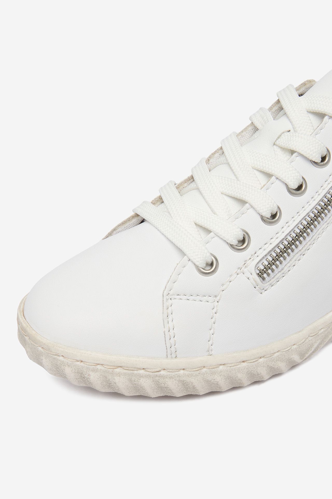 Sneakersy Bílá
