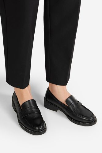 Mokasinke Jenny HY23396-1 Črna