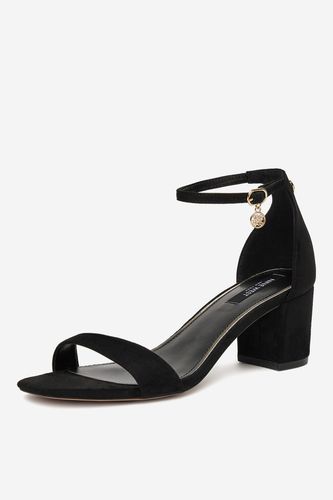 Sandali NINE WEST WFA2625-1 Črna