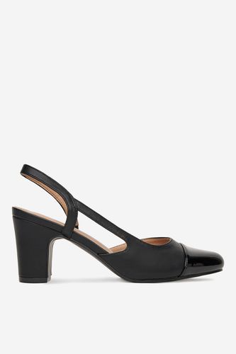 Čevlji s peto Clara Barson WS24202-01 Črna