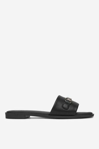 Natikači NINE WEST 678322-84 Črna