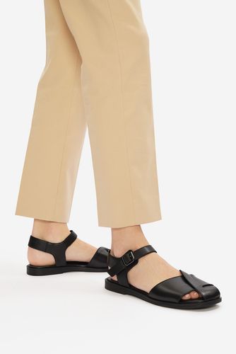 Sandali Lasocki EST-HELENA-04 Črna