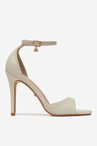 Sandali DeeZee GAF-8598-2 Krem