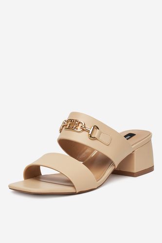 Natikači NINE WEST 2560-01 Buff