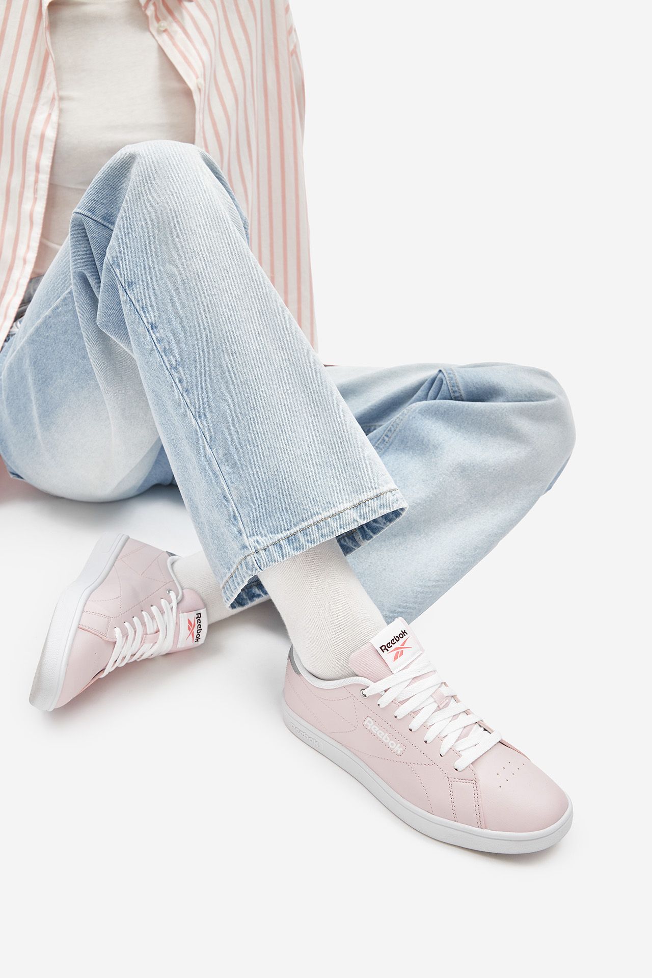 Patike Roze