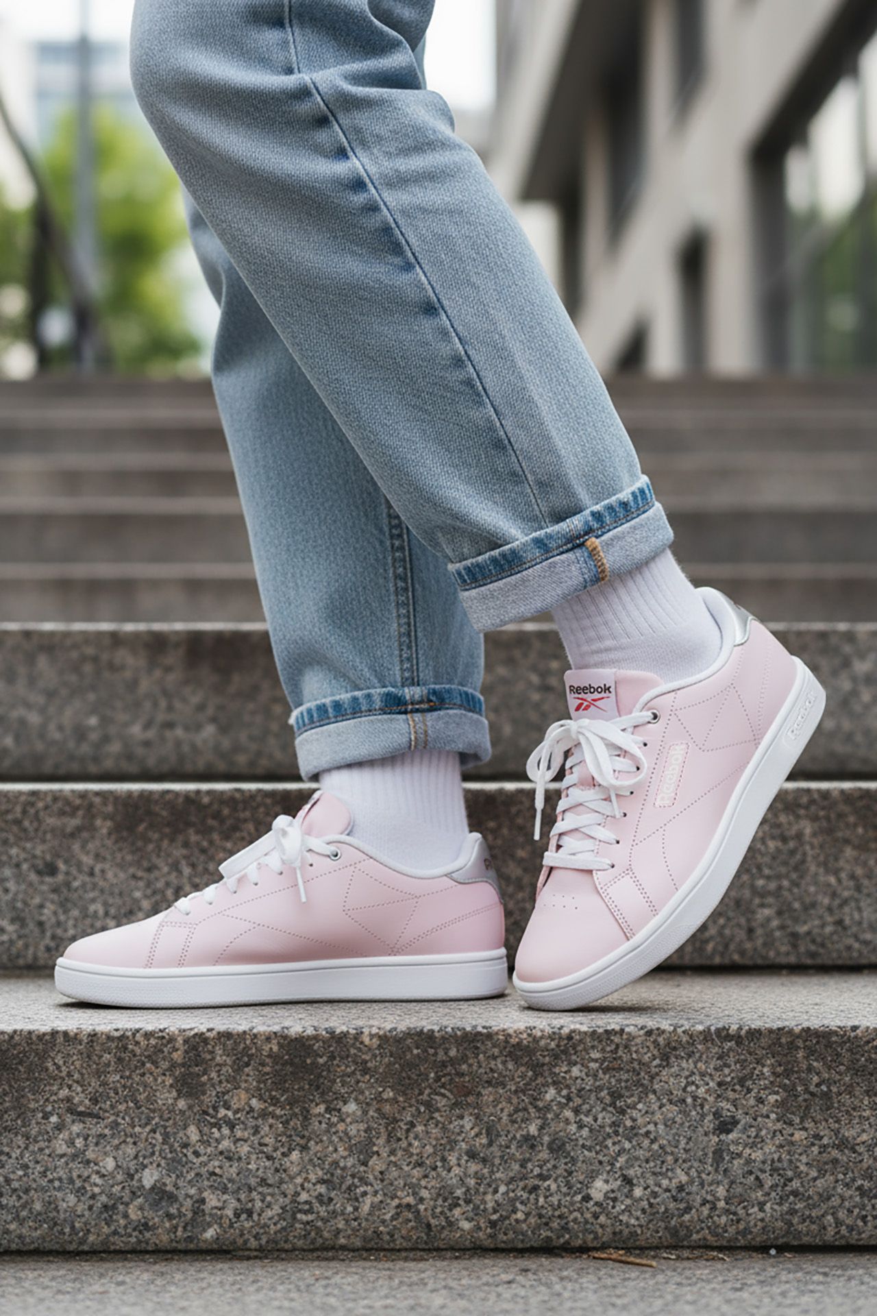 Patike Roze