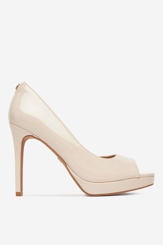 Čevlji s peto NINE WEST WFA2733-1A Buff