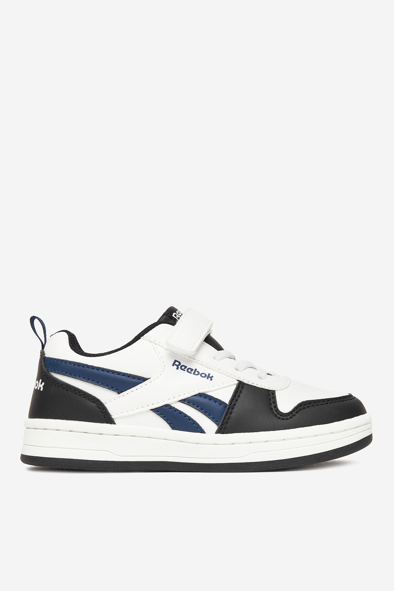 Sneakersy