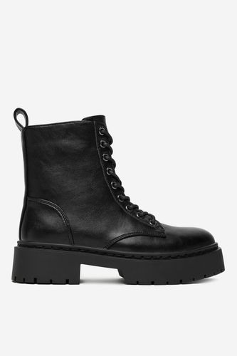 Semiš DeeZee CEO-HY2507-2A Črna