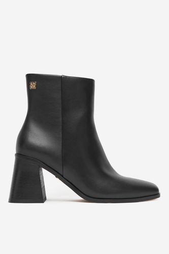 Kratke čizme NINE WEST CEO-MUNIRA-01 Crna