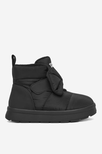 Gležnjarji JUICY COUTURE CEO-CS6508-01 Črna