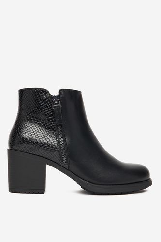Gležnjarji Clara Barson CEO-WS6317-02 Črna