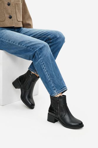 Kotníková obuv Clara Barson CEO-RE21E838-37 Černá