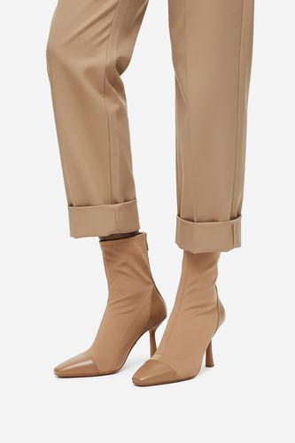 Gležnjarji NINE WEST CEO-NOURA-01 Buff