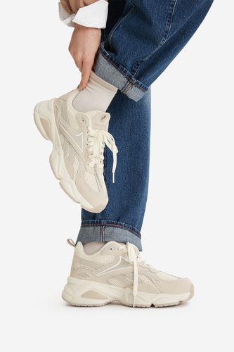 Športna obutev Reebok CEO-CHARGE AR30246W-CCC Buff