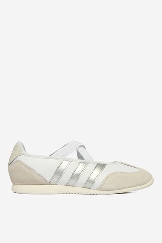 Balerinke adidas CEO-BARREDA MARY JANE HQ7400 Črna