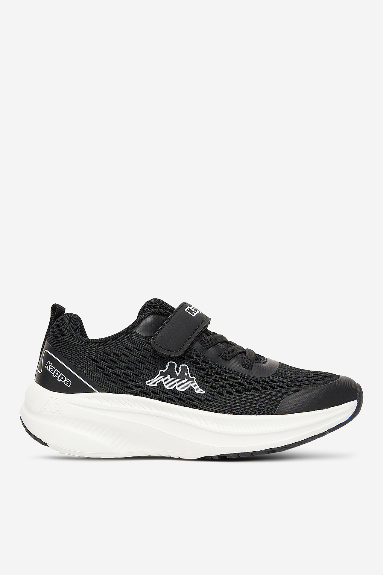 Sneakersy