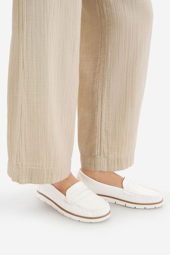 Mokasinke GO SOFT CEO-WSS21728-01 Bela