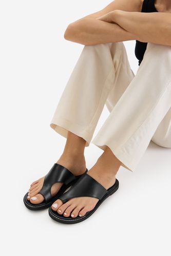 Natikači Lasocki CEO-WI23-LALITA-10 Črna