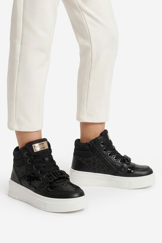 Superge GUESS CEOWB-AVO-357-05 Črna
