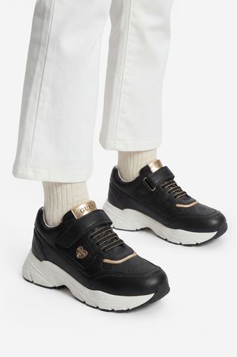 Superge GUESS CEO-CI12-TONIC-01 Črna