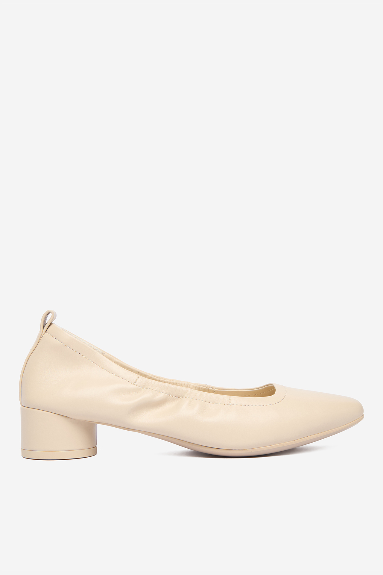 Pantofi cu toc