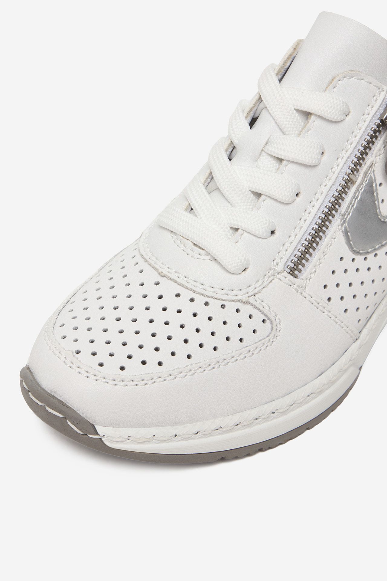 Sneakersy Bílá
