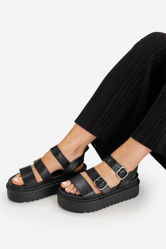 Sandali DeeZee CEO-HY632-1 Črna