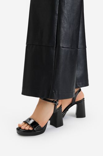 Sandali DeeZee CEO-SS22-049 Črna