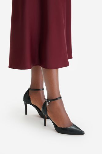 Čevlji s peto NINE WEST CEO-CD23029-18 Črna