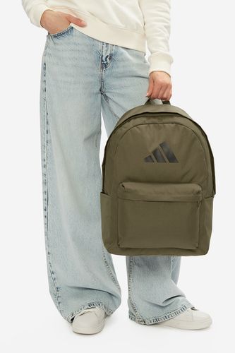 Nahrbtnik adidas C-CLSC BARS BP IS7051 Khaki