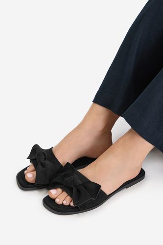 Natikači Jenny CEO-R26SS10135 Črna