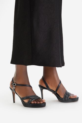 Sandali NINE WEST CEO-25120-2508 Črna