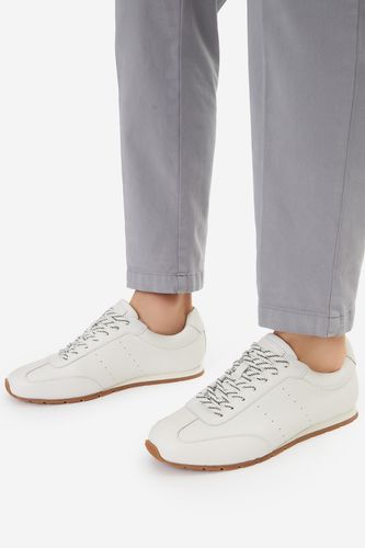 Polobotka GUESS JEANS EO-KOLORADO-01 126AM Bílá