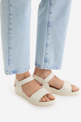 Sandali GO SOFT CEO-W23206 Krem