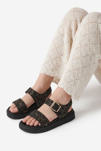 Sandali GUESS CEO-CS6703-03 Črna