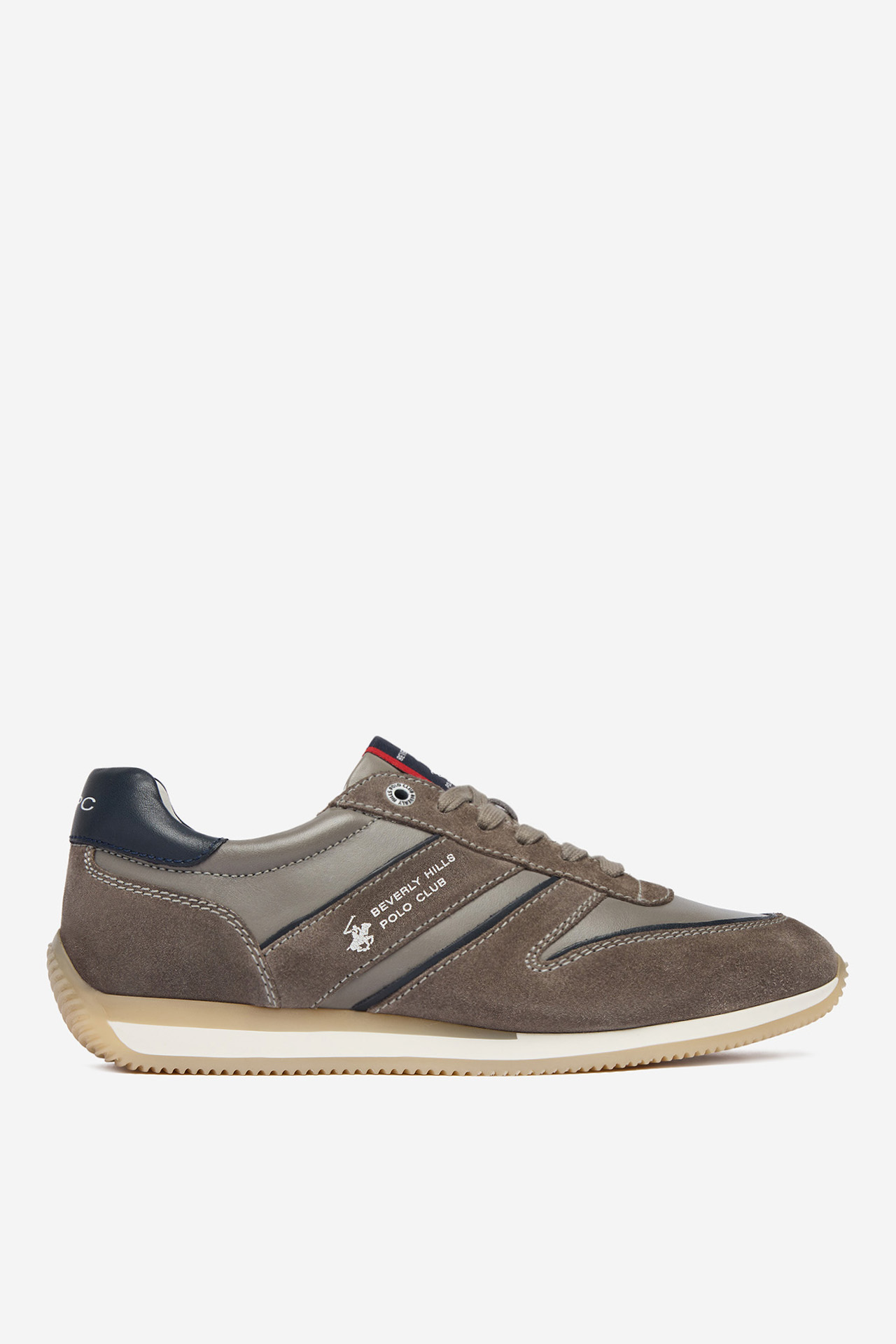 Sneakersy