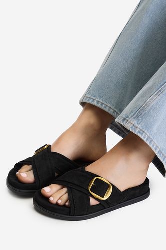 Natikači GUESS JEANS CEO-HY1001-6 Črna