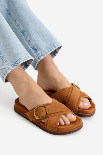 Natikači GUESS JEANS CEO-HY1001-6 Buff