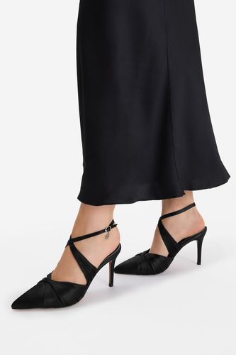 Čevlji s peto NINE WEST CEO-259-73 02 Črna