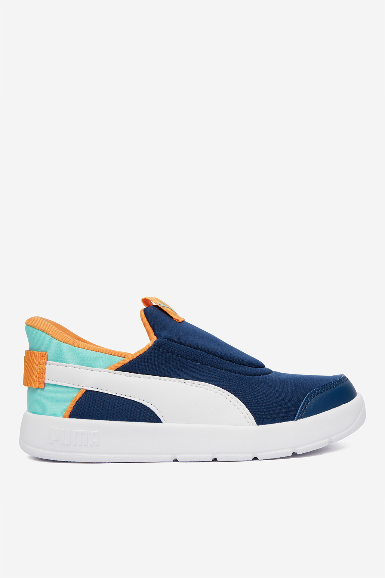 Sneakersy