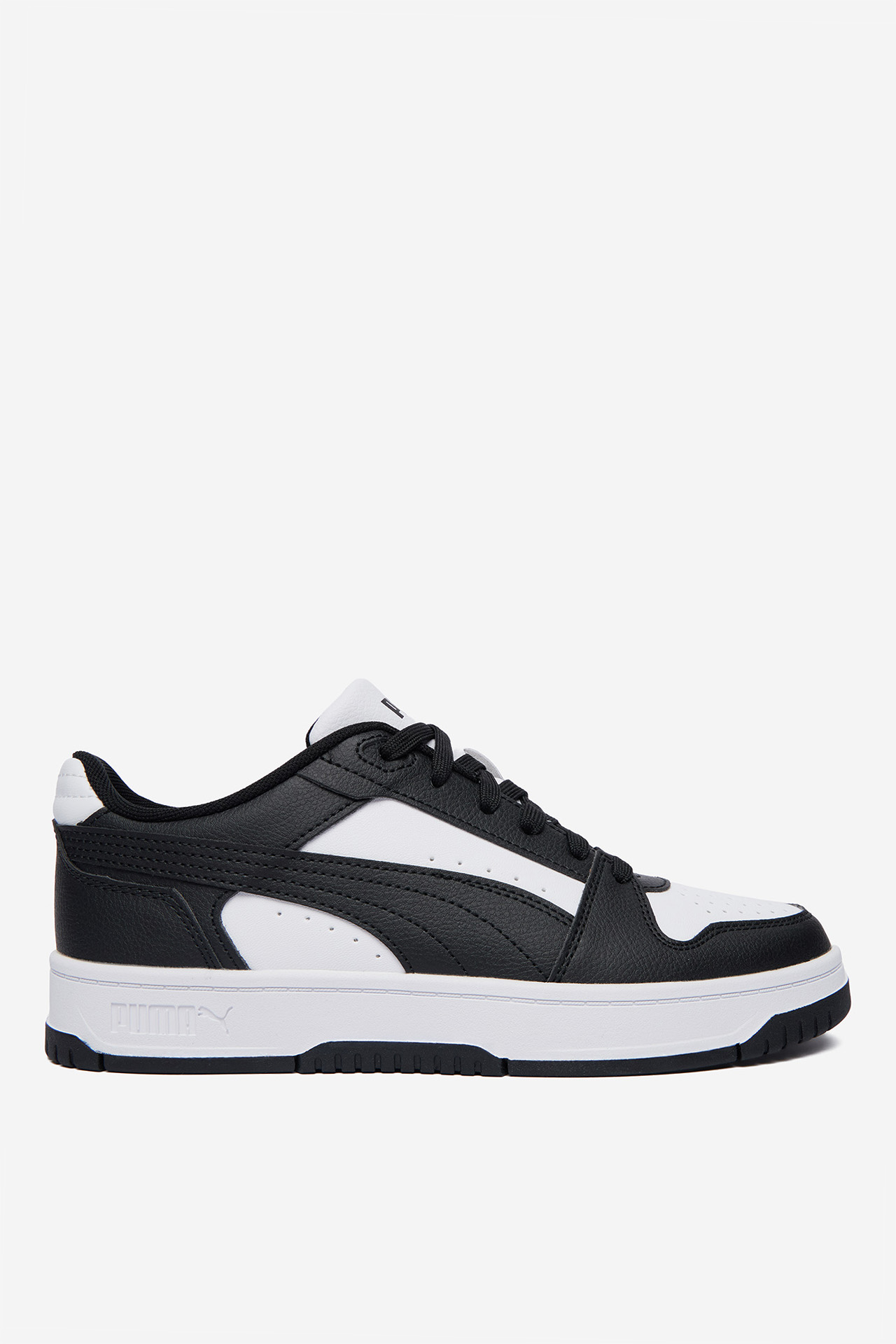 Sneakersy