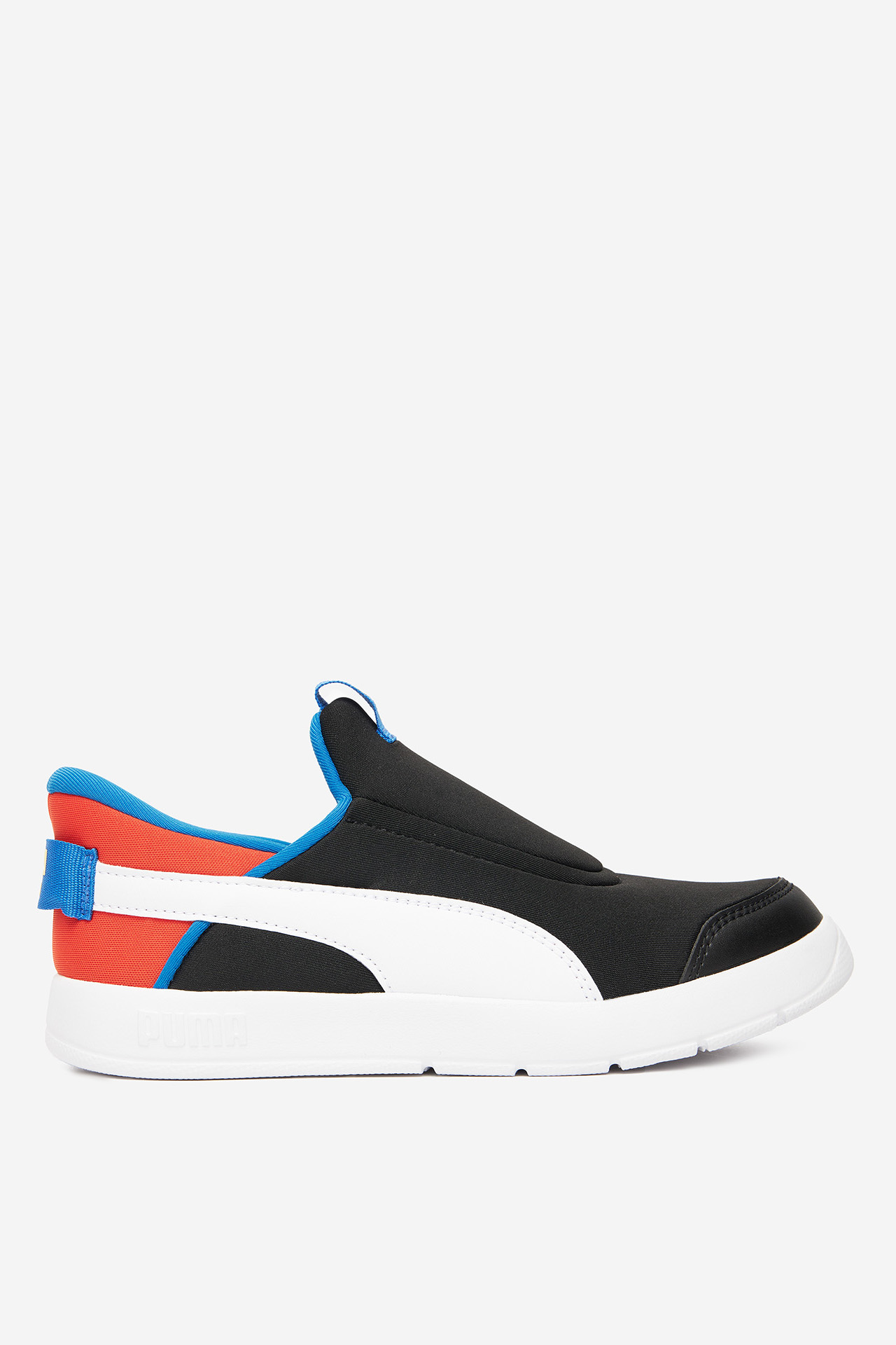 Sneakersy