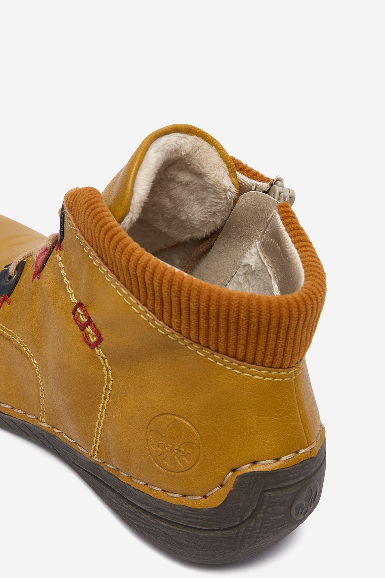 Gležnjarji Rumena