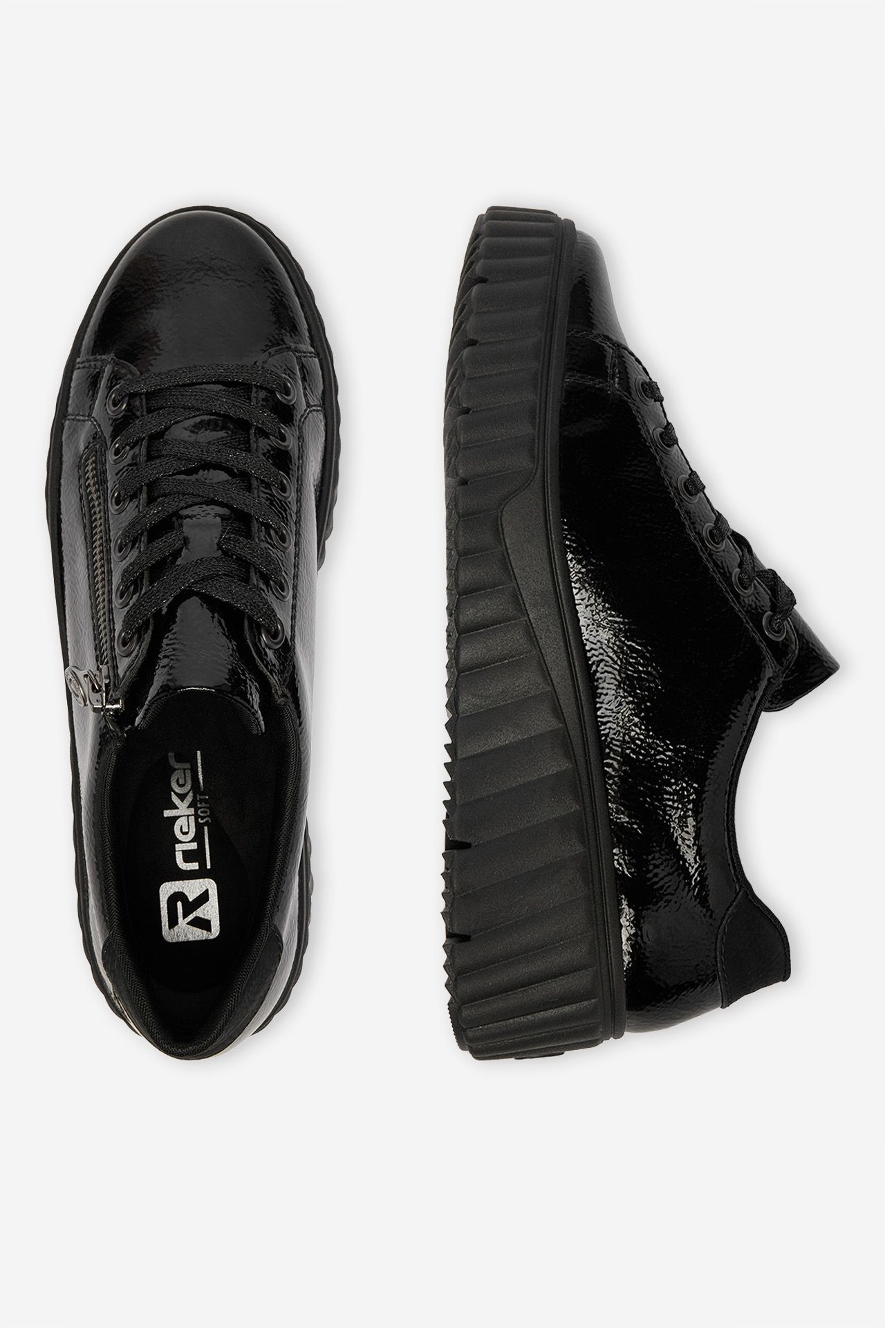 Sneakersy Černá