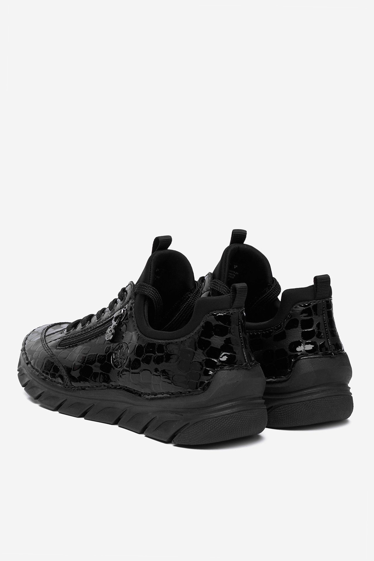 Sneakersy Černá