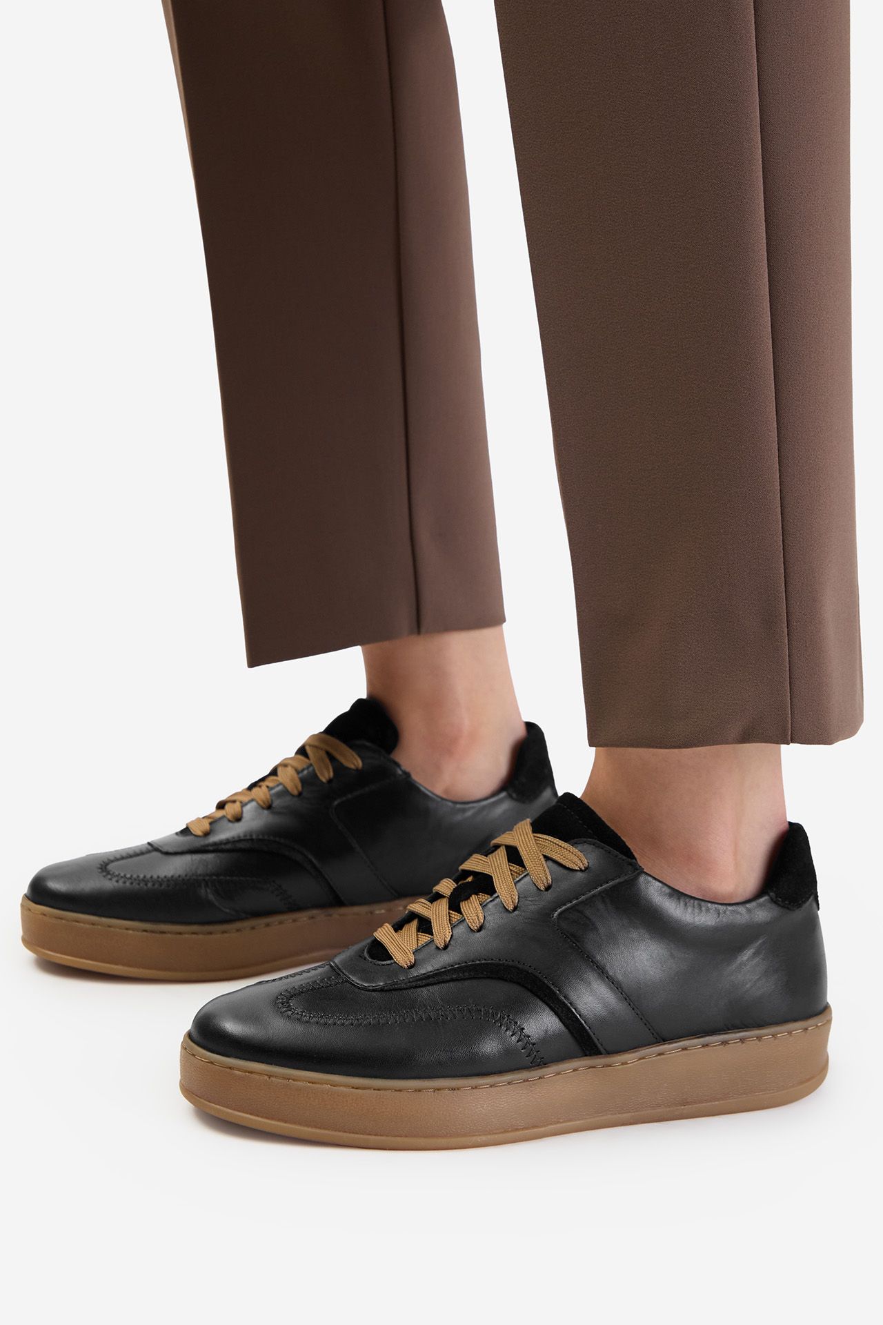 Sneakersy Černá