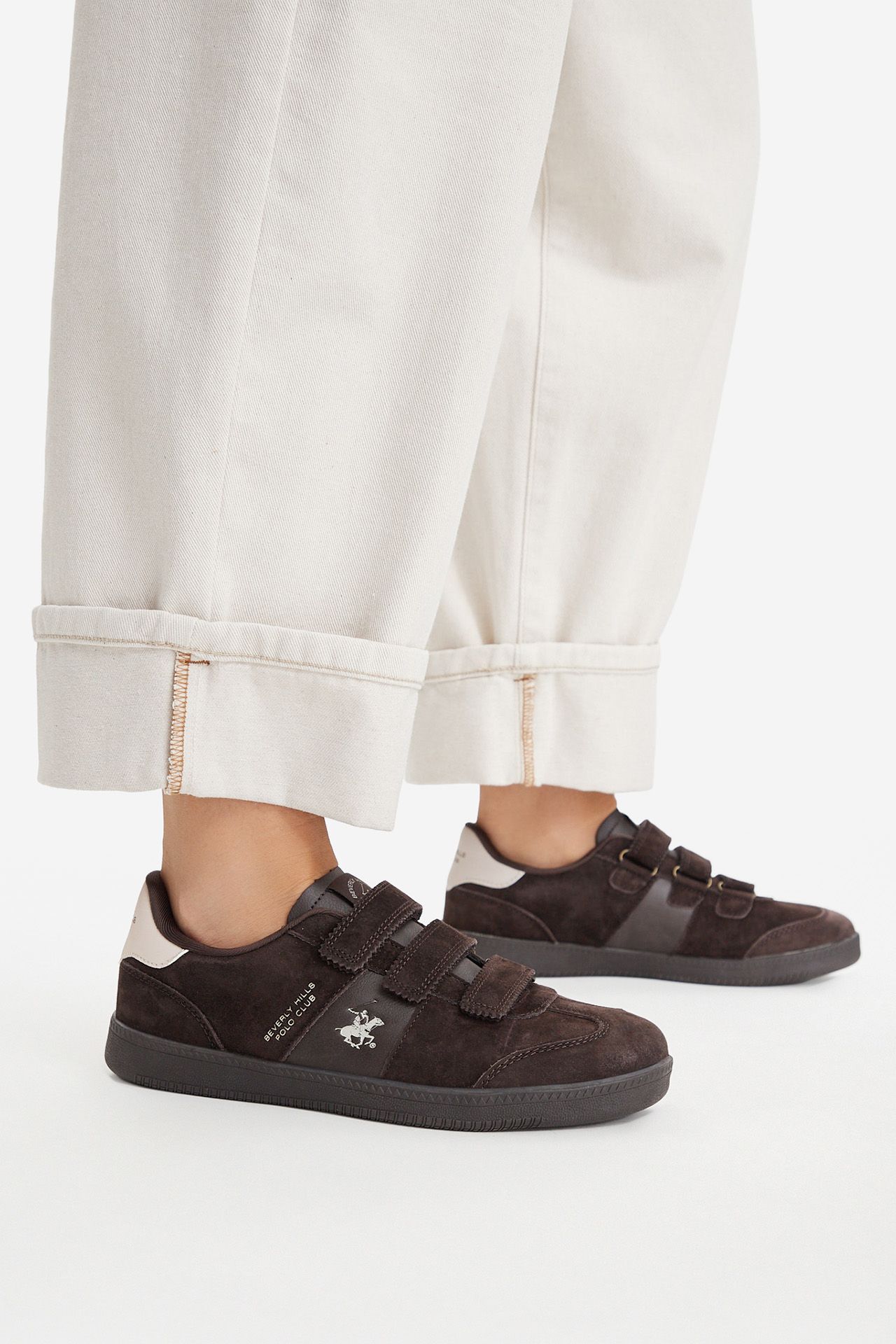 Sneakersy Tmavě hnědá