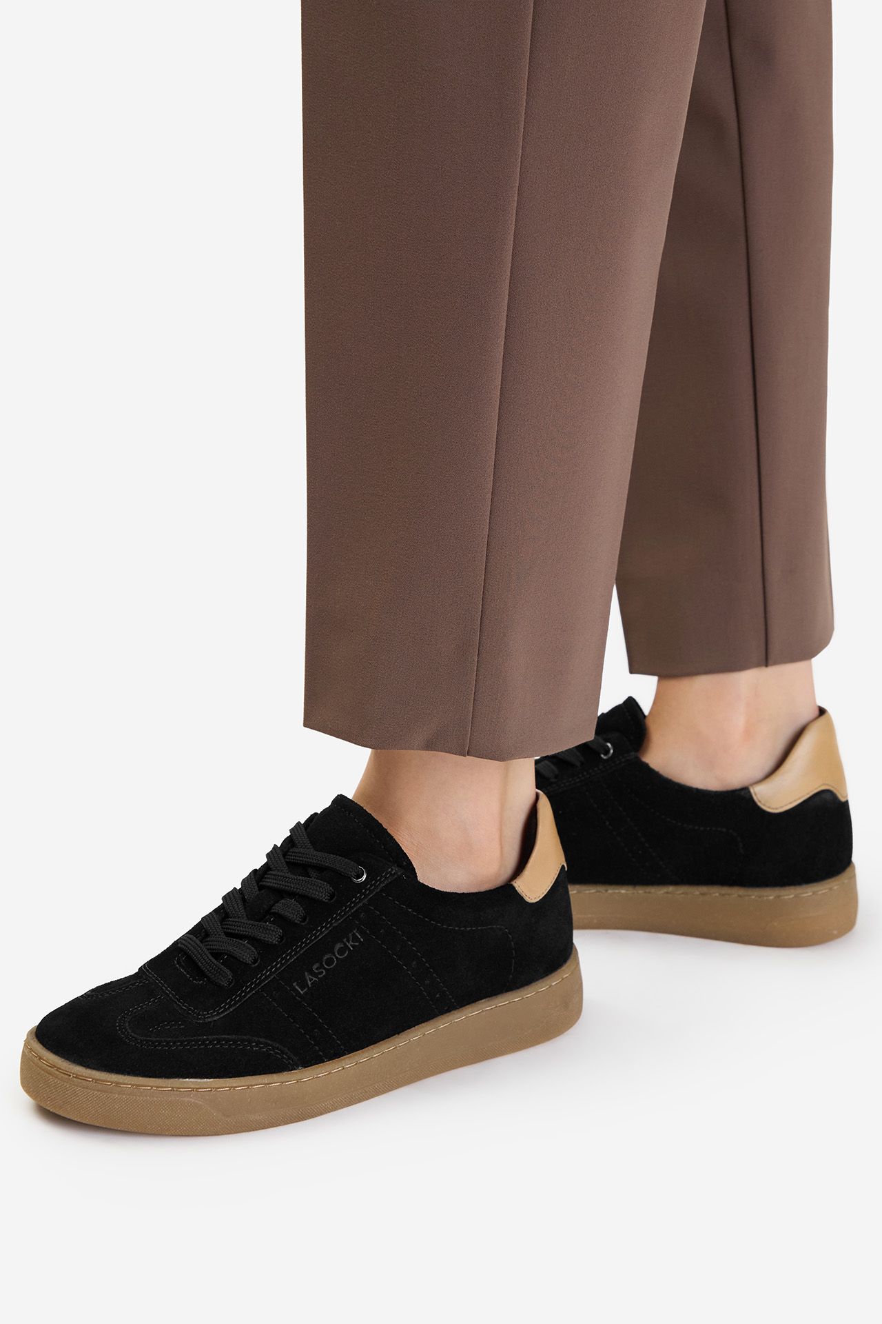 Sneakersy Černá